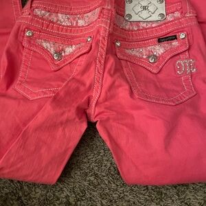 Miss Me Hot Pink Cropped Jeans with Silver Buttons Capris